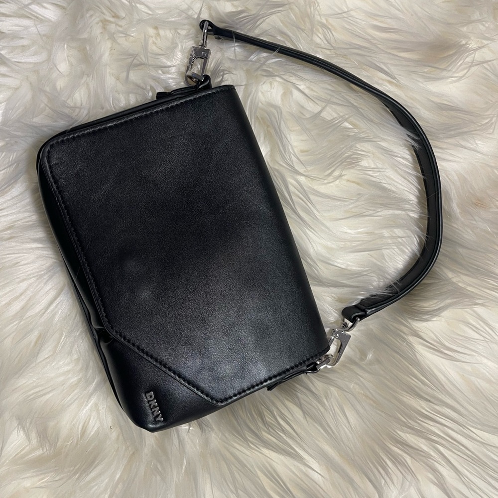 Dkny Black Leather Shoulder Bag Sleek Minimalist Design